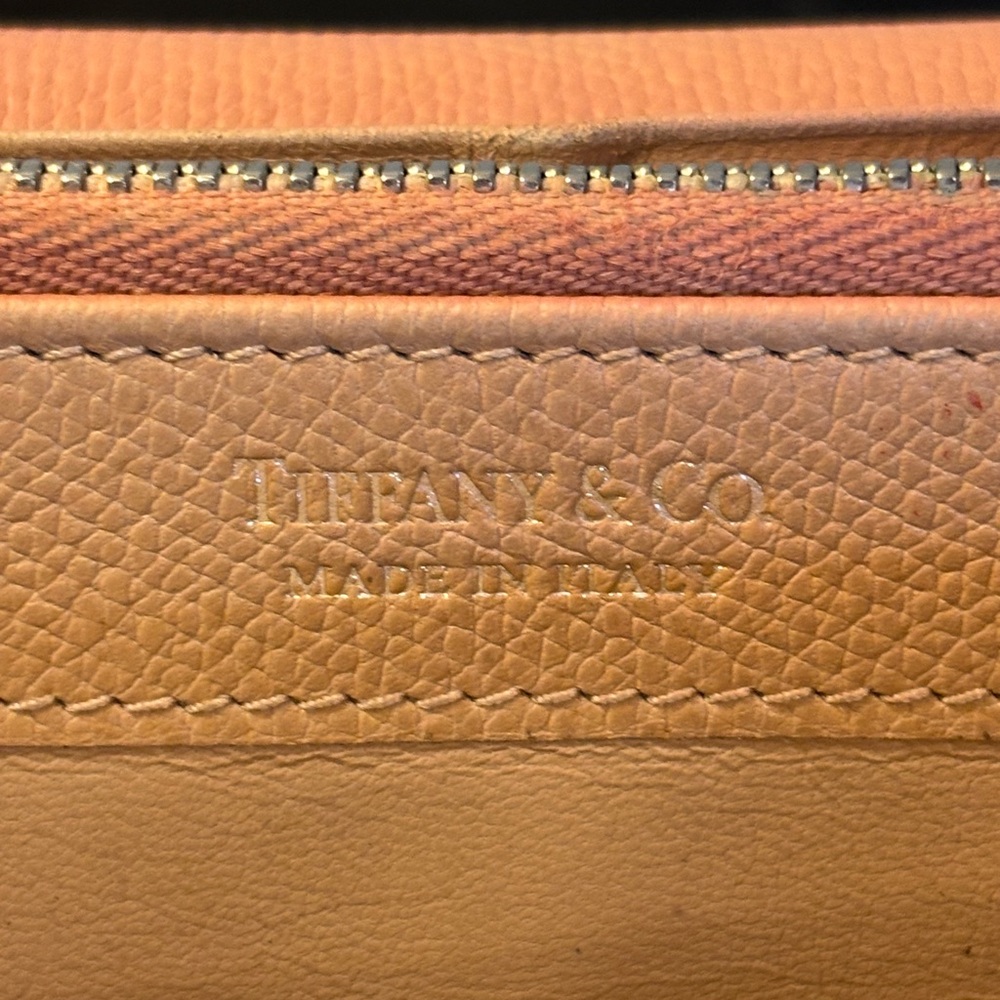Tiffany & Co. Pink “Return to Tiffany” Leather Wallet EUC - Picture 9 of 10